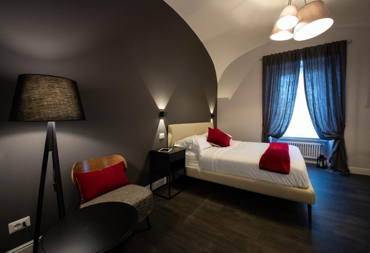 Lungotevere Ripa Рим Экстерьер фото