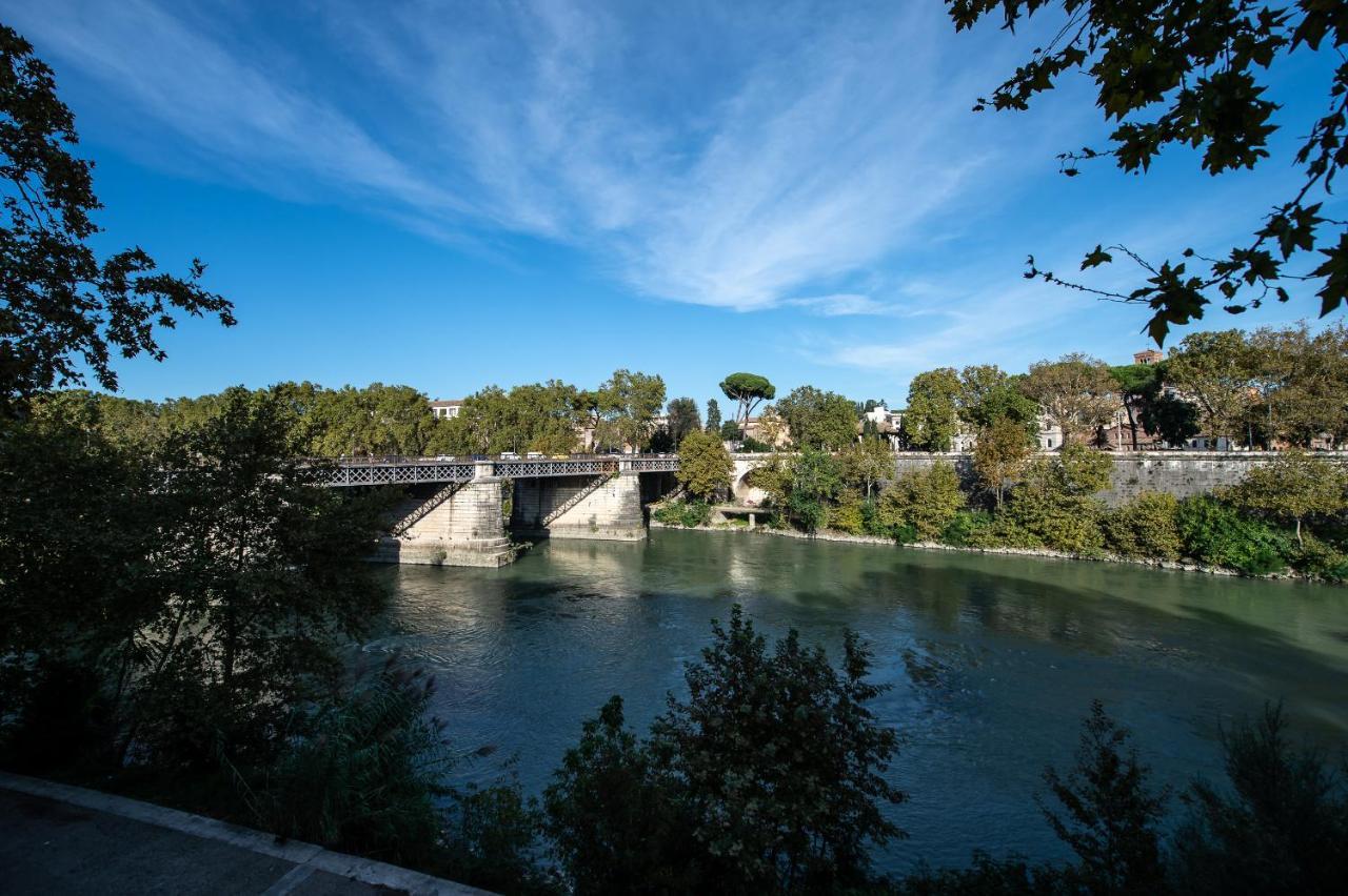 Lungotevere Ripa Рим Экстерьер фото